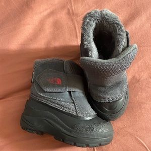 North face snow boots